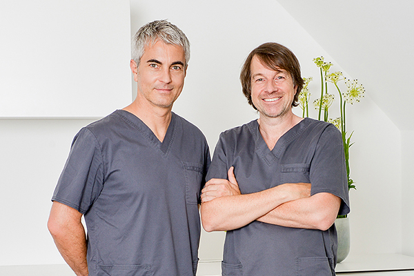 Sofortimplantate von den Experten Dr. Claudio Cacaci und Dr. Peter Randelzhofer