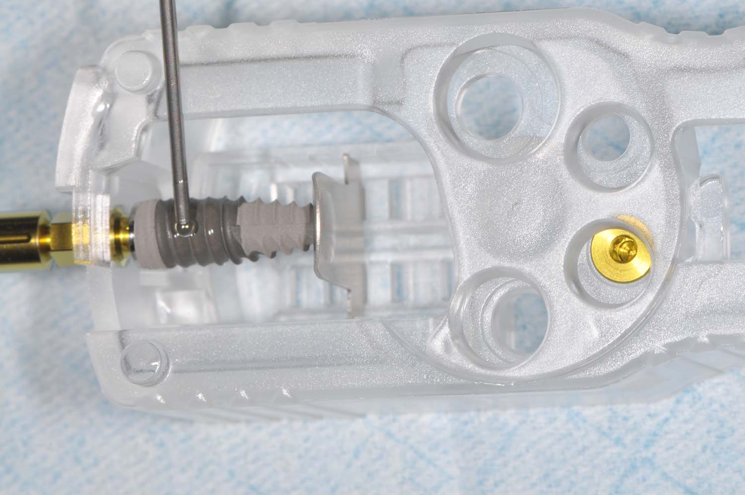 artikel-fotofunktionalisierung-abb-3b Fotofunktionalisierung Implantat teilbenetzt